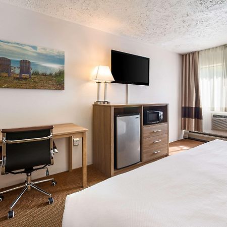 Quality Inn Petoskey-Harbor Springs Dış mekan fotoğraf